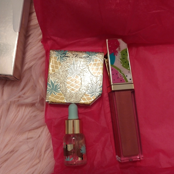 🎄FIRM! NWT TOO FACED TUTTI FRUITTI CHRISTMAS FRUIT CAKE LIMITED EDITION BOX SET - Picture 6 of 8